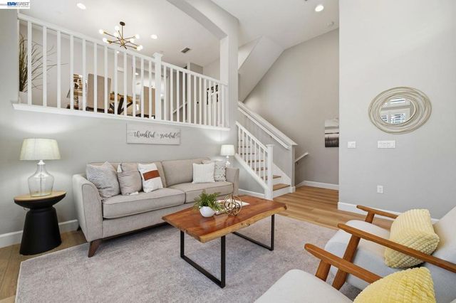 3941 Portola Cmn 6, Livermore, CA 94551