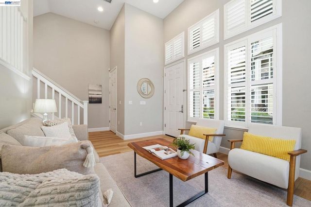 3941 Portola Cmn 6, Livermore, CA 94551