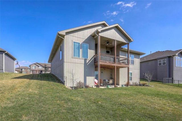 2713 W Concord Drive, Olathe, KS 66061