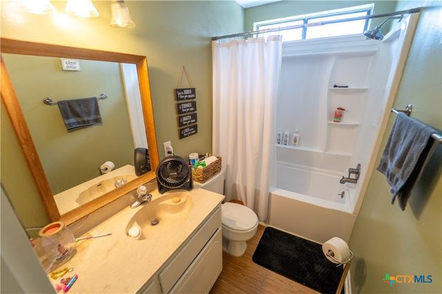 308 Fernwood Circle, Victoria, TX 77901