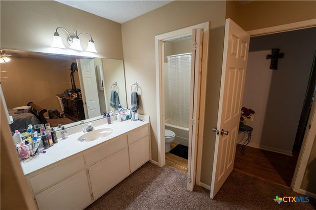 308 Fernwood Circle, Victoria, TX 77901