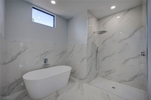 872 Spaulding ST E, Lehigh Acres, FL 33974