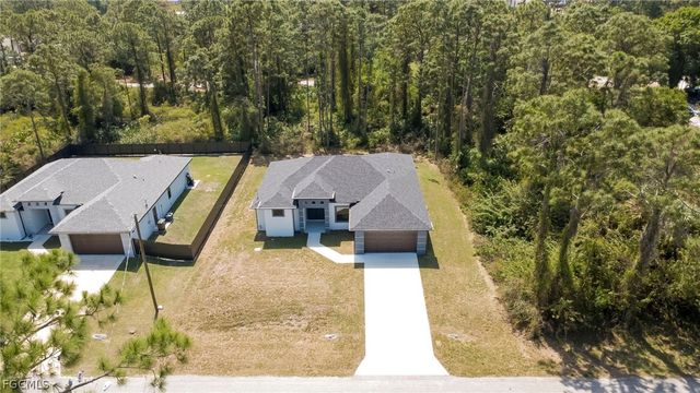 872 Spaulding ST E, Lehigh Acres, FL 33974