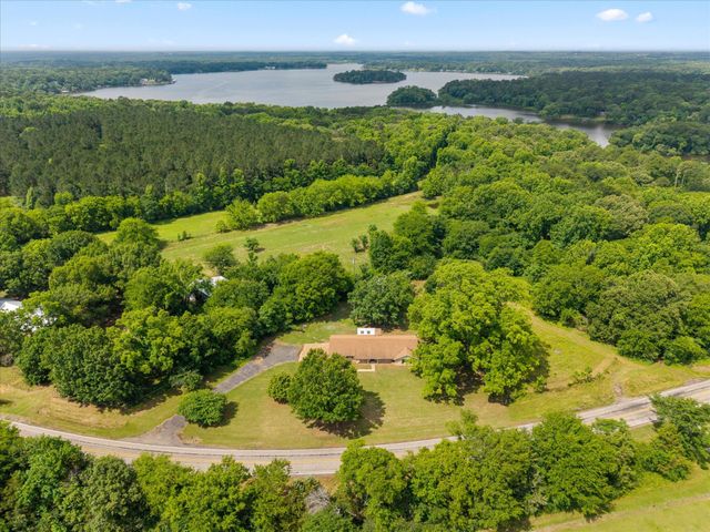 2707 Fm 69, Quitman, TX 75783
