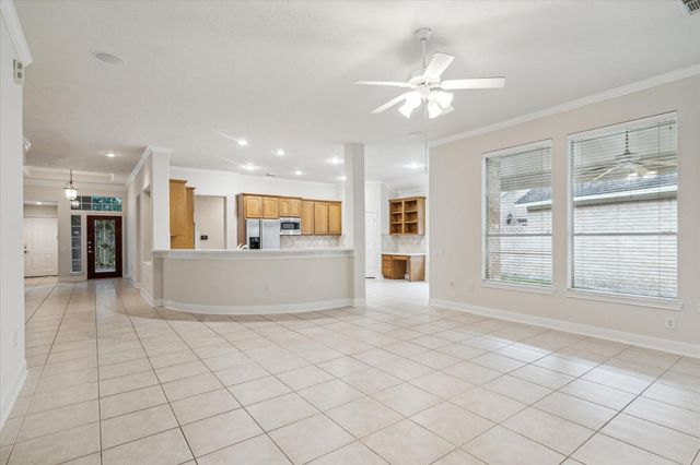 10 Surrey Run Place, The Woodlands, TX 77384