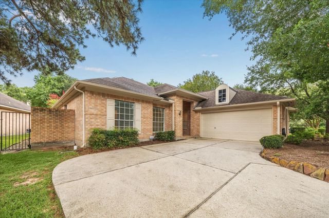 10 Surrey Run Place, The Woodlands, TX 77384