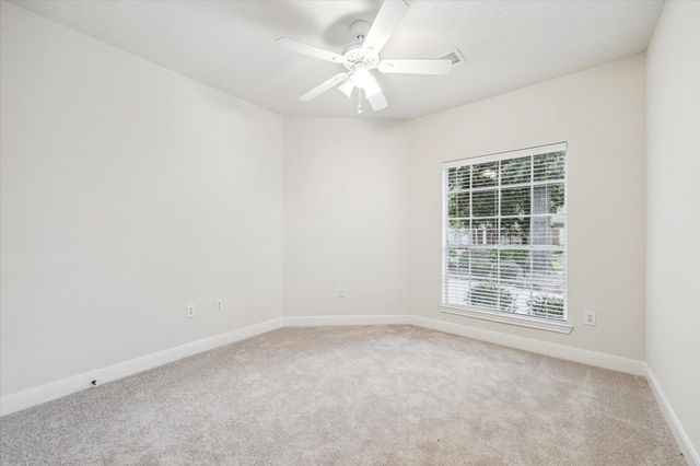 10 Surrey Run Place, The Woodlands, TX 77384