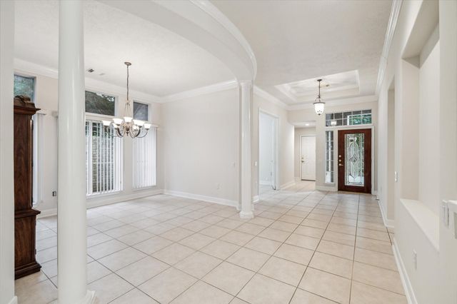 10 Surrey Run Place, The Woodlands, TX 77384