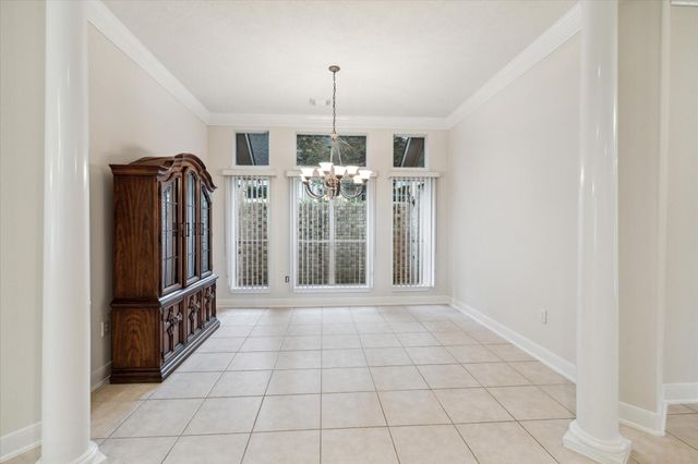 10 Surrey Run Place, The Woodlands, TX 77384