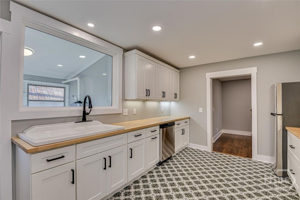 Image 15 of property listing at 267 Garrard Road, Washington, GA 30673