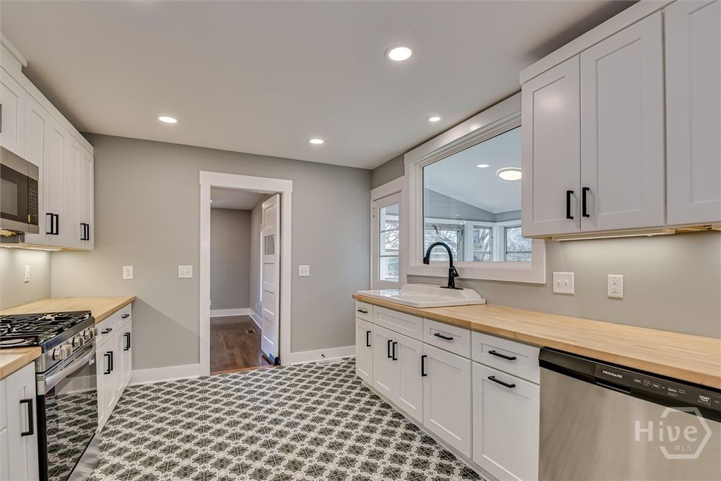 Image 16 of property listing at 267 Garrard Road, Washington, GA 30673