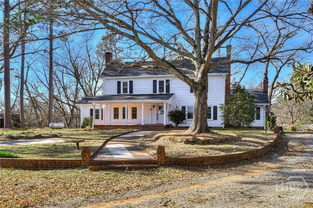 Image 4 of property listing at 267 Garrard Road, Washington, GA 30673