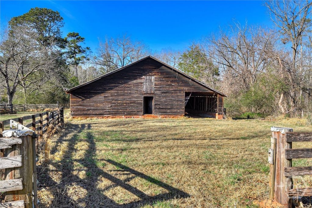 Image 48 of property listing at 267 Garrard Road, Washington, GA 30673