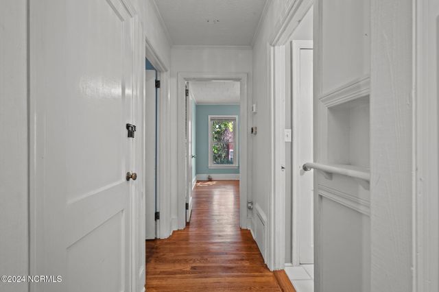 270 W Connecticut Avenue, Southern Pines, NC 28387