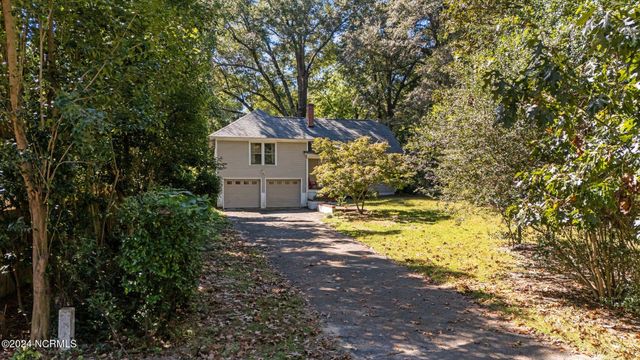 270 W Connecticut Avenue, Southern Pines, NC 28387