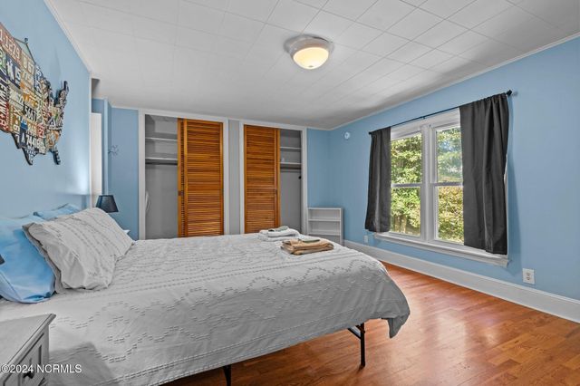 270 W Connecticut Avenue, Southern Pines, NC 28387