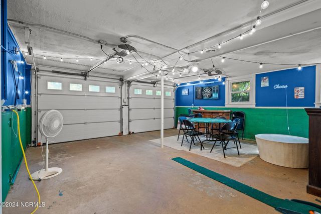 270 W Connecticut Avenue, Southern Pines, NC 28387