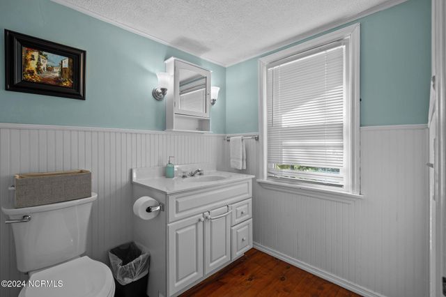 270 W Connecticut Avenue, Southern Pines, NC 28387