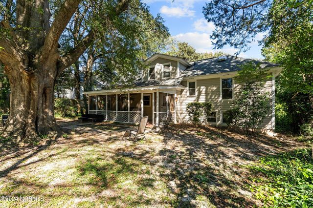270 W Connecticut Avenue, Southern Pines, NC 28387