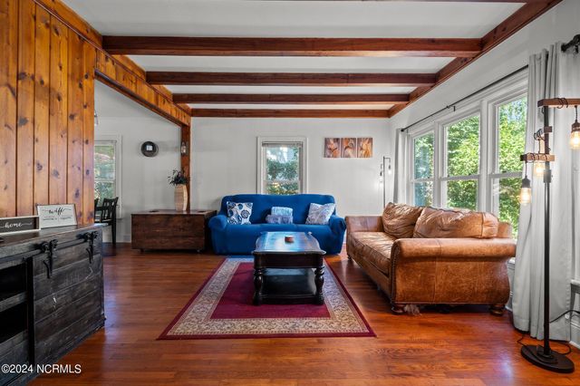 270 W Connecticut Avenue, Southern Pines, NC 28387