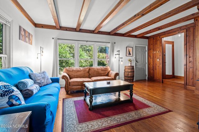 270 W Connecticut Avenue, Southern Pines, NC 28387