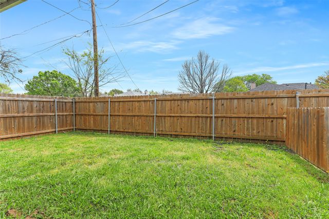 7506 Amherst Drive A & B, Rowlett, TX 75088