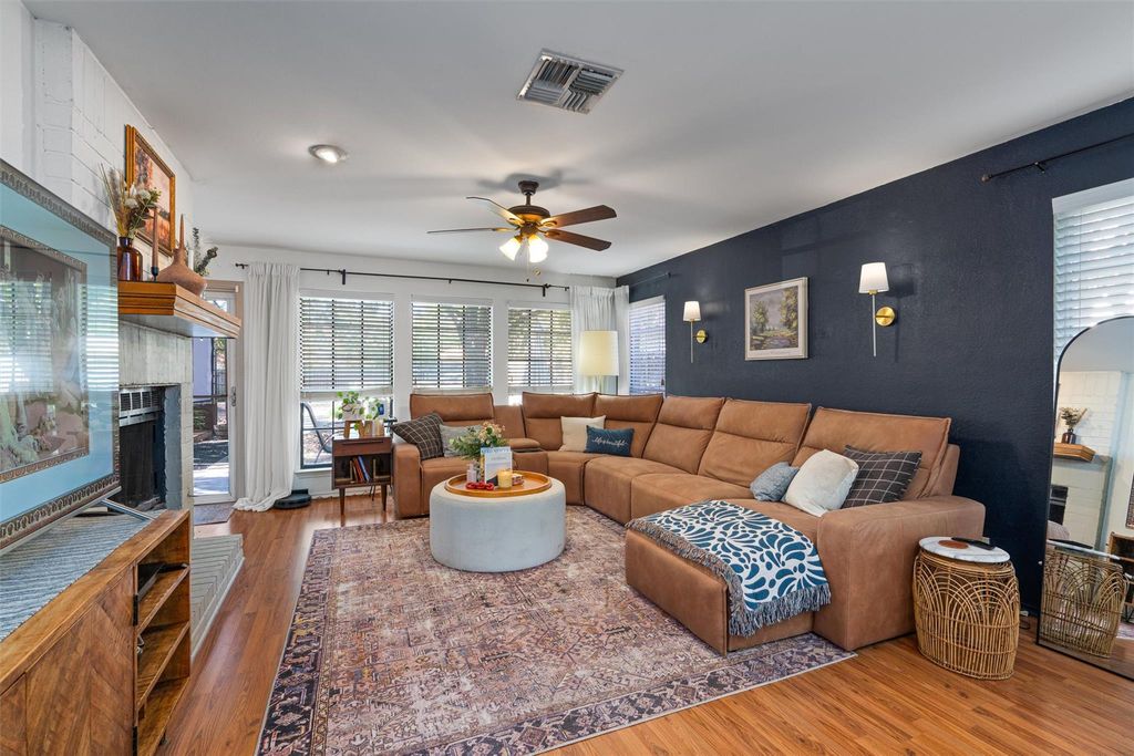 1103 PRAIRIE RIDGE TRL, Pflugerville, TX 78660