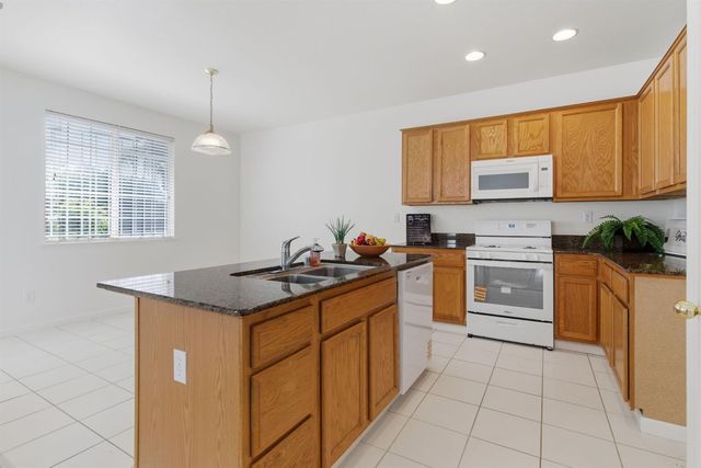 8219 Shay Cir, Stockton, CA 95212