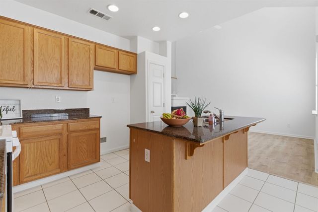 8219 Shay Cir, Stockton, CA 95212