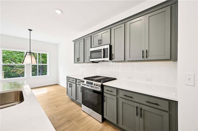 91 Gresham Court, Dawsonville, GA 30534