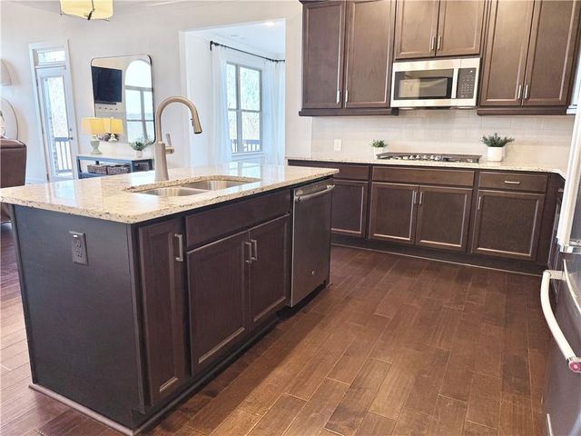 4222 Mulberry Pass Drive, Hoschton, GA 30548