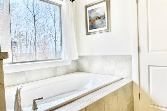 4222 Mulberry Pass Drive, Hoschton, GA 30548