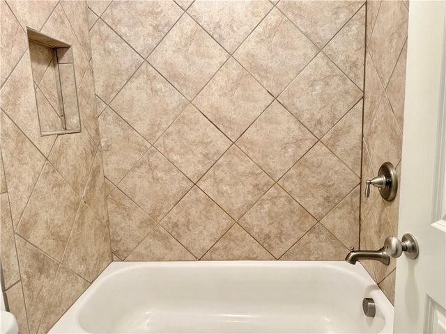 4222 Mulberry Pass Drive, Hoschton, GA 30548