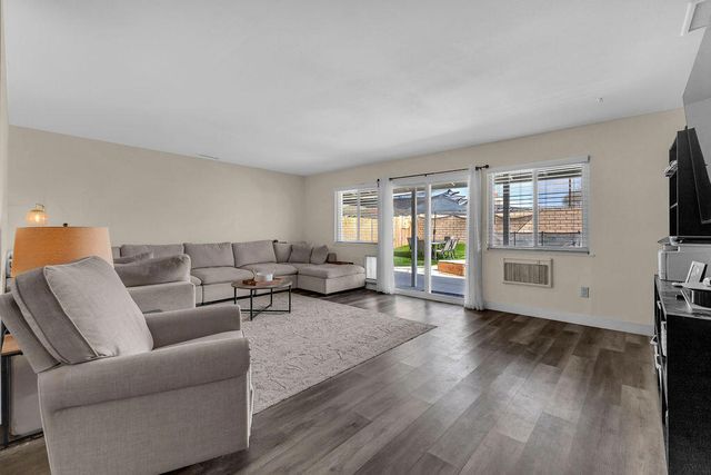 77300 Indiana Avenue, Palm Desert, CA 92211