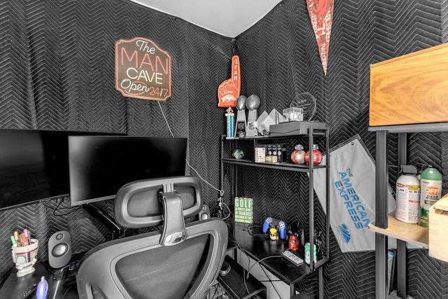 77300 Indiana Avenue, Palm Desert, CA 92211