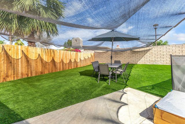 77300 Indiana Avenue, Palm Desert, CA 92211