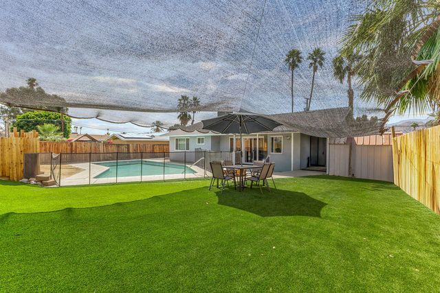 77300 Indiana Avenue, Palm Desert, CA 92211