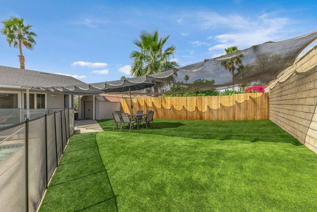 77300 Indiana Avenue, Palm Desert, CA 92211