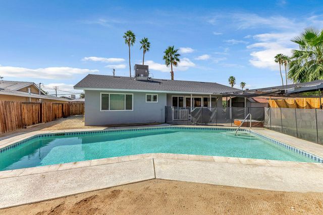 77300 Indiana Avenue, Palm Desert, CA 92211