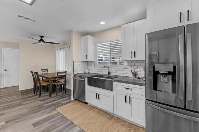 77300 Indiana Avenue, Palm Desert, CA 92211