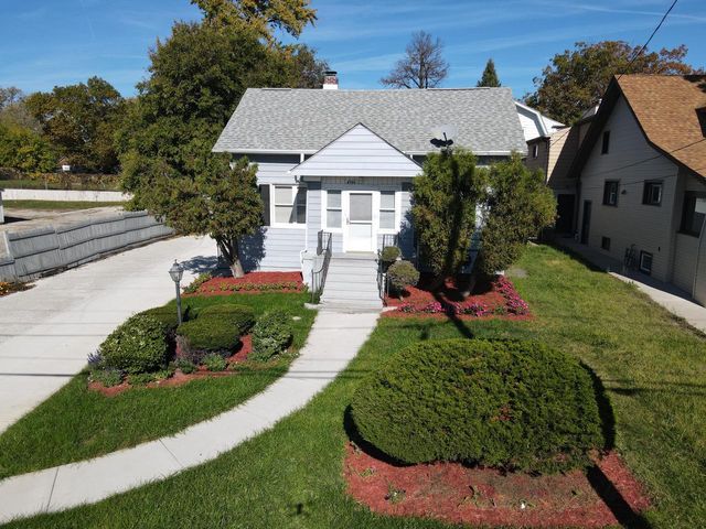 4506 75th STREET, Kenosha, WI 53142