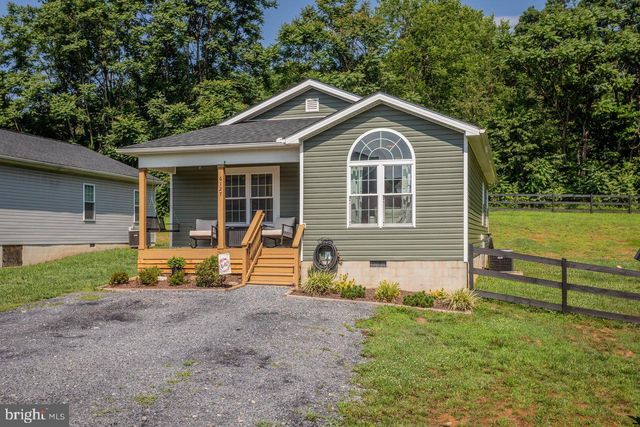 6127 MOORE AVE, Mount Jackson, VA 22842