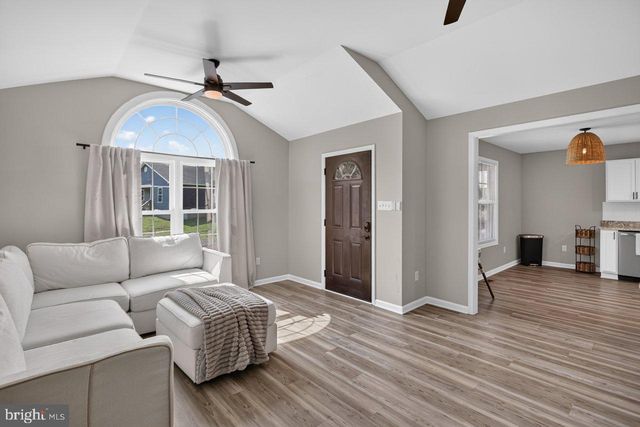 6127 MOORE AVE, Mount Jackson, VA 22842