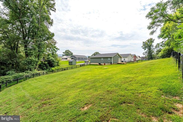 6127 MOORE AVE, Mount Jackson, VA 22842