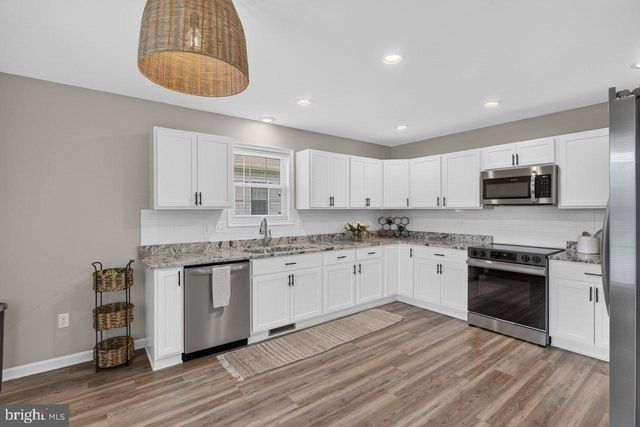 6127 MOORE AVE, Mount Jackson, VA 22842