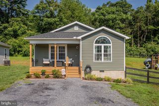 6127 MOORE AVE, Mount Jackson, VA 22842