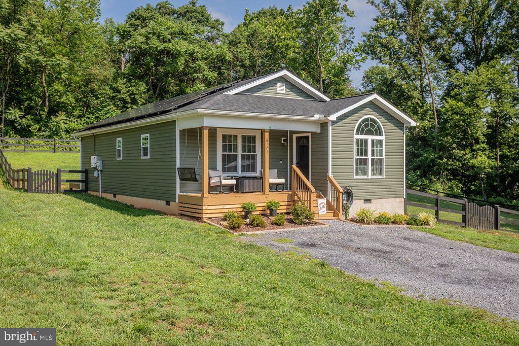 6127 MOORE AVE, Mount Jackson, VA 22842