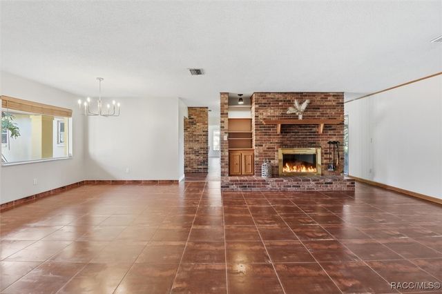 870 N Country Club Drive, Crystal River, FL 34429