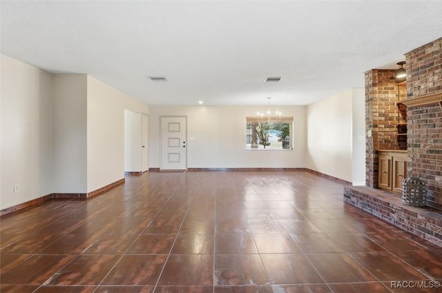 870 N Country Club Drive, Crystal River, FL 34429