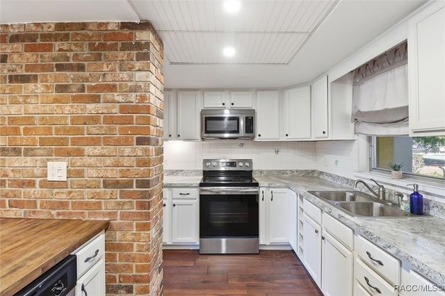 870 N Country Club Drive, Crystal River, FL 34429